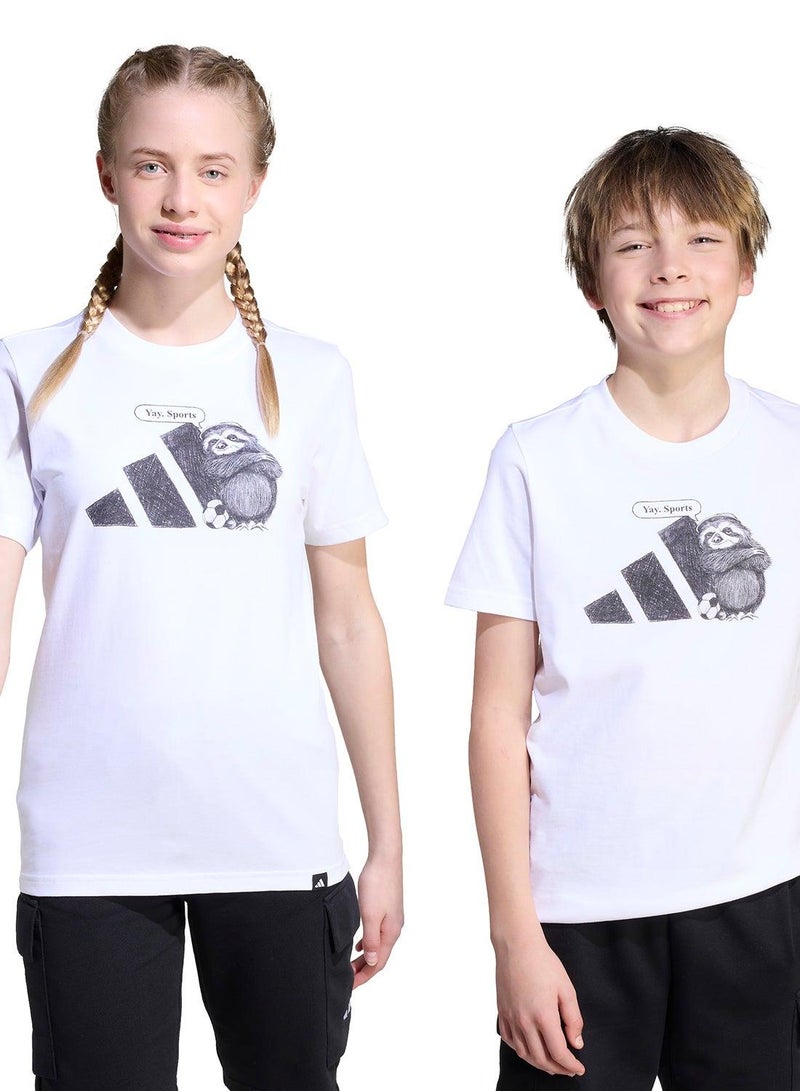 اديداس تيشيرت رياضي أبيض برسومات للأطفال بأكمام قصيرة - Image 1